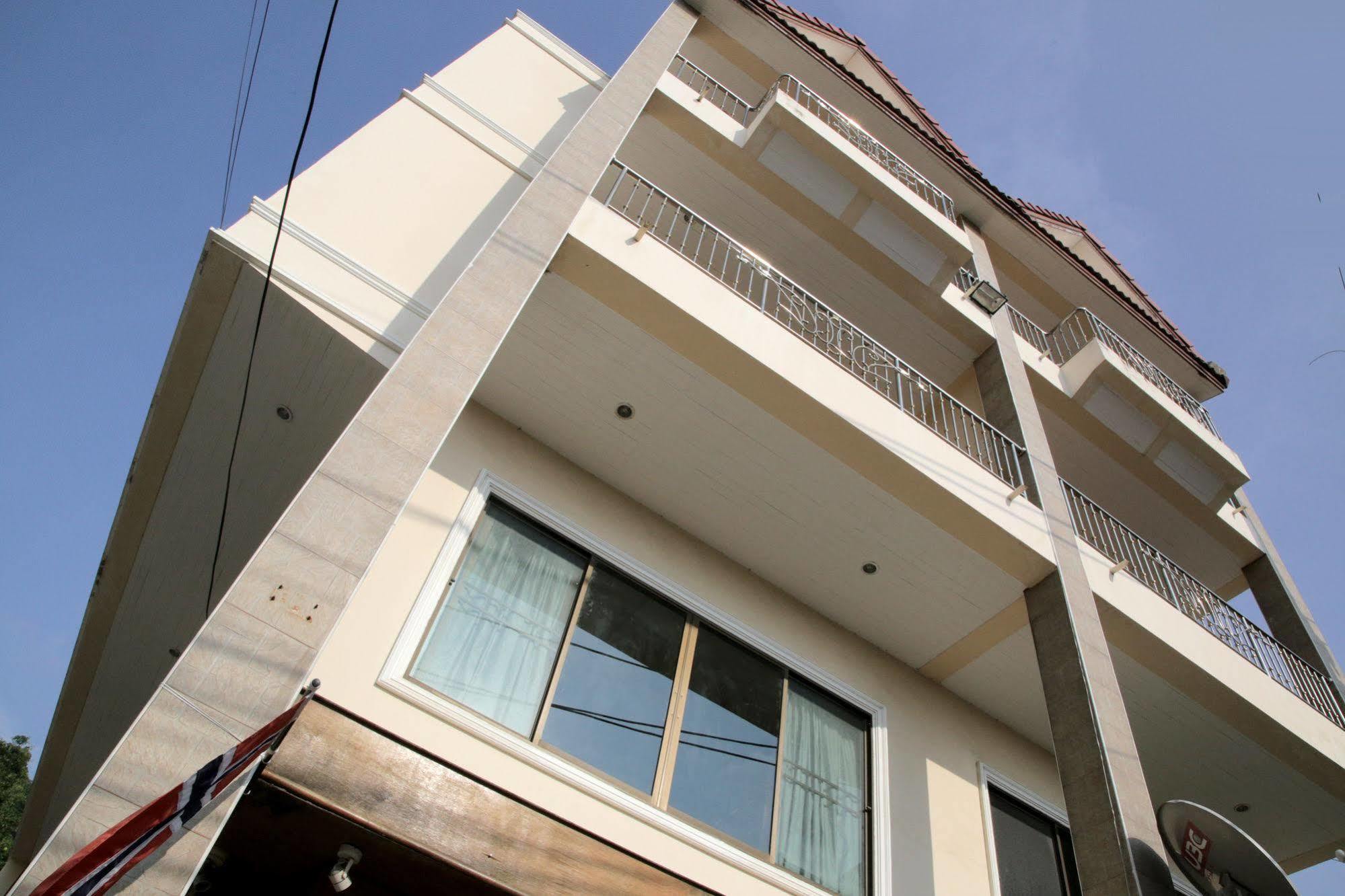 Green Mango Guesthouse Patong Eksteriør billede